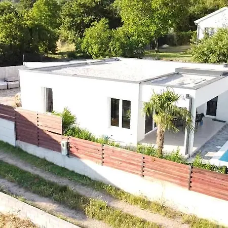 Villa Amara, Heated Pool With Salt Water,